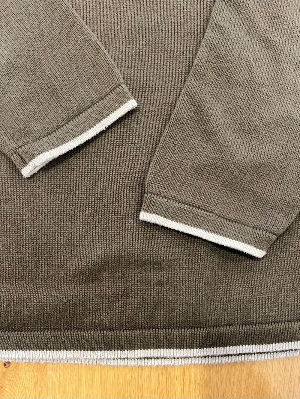 Men's Crewneck Sweater in Olive with Contrast Trim - Picture 6 of 8